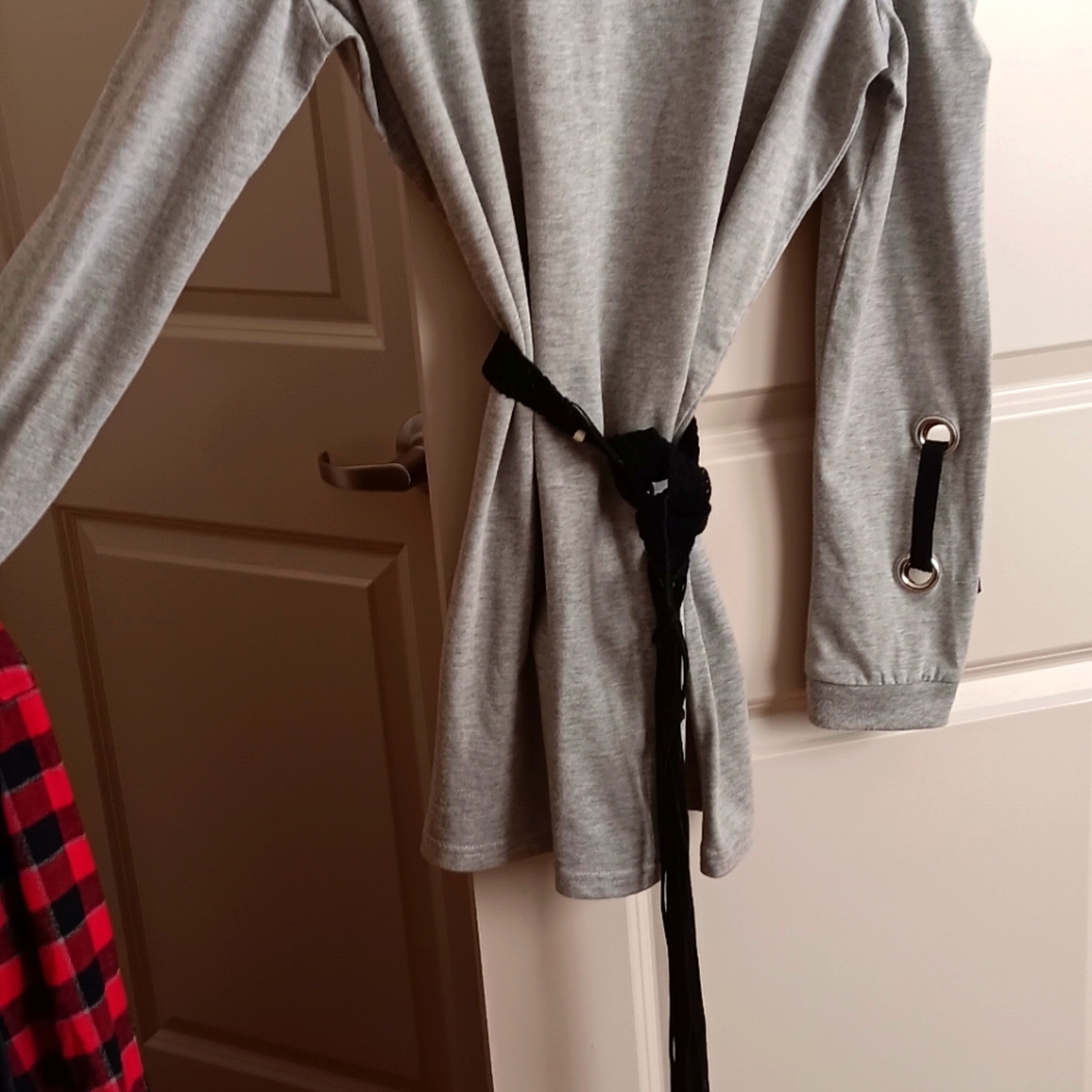 Open Shouder Shirt